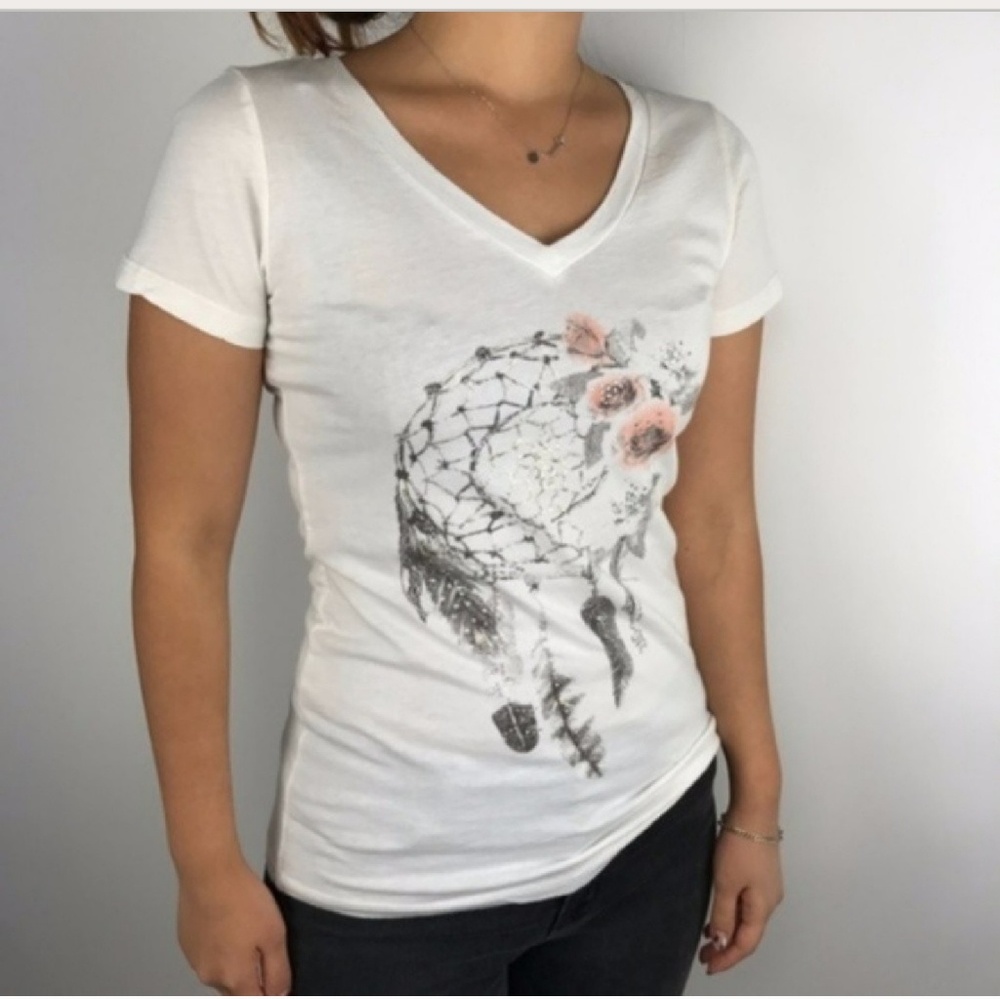 🚨Only 1 Left. Miss Me Dreamcatcher Tee 🚨 - Picture 2 of 3
